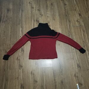 Arizona Jean Company Ribbed Two-Tone Turtleneck Sweater - Red & Black
